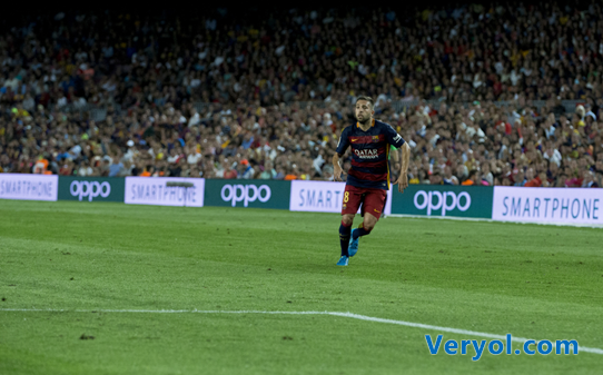 巴萨主场首秀获胜，OPPO现身诺坎普场下吸睛