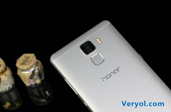 手机鏖战双11 新晋品牌冠军360奇酷手机对标荣耀7