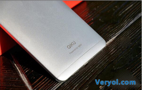 窄边框太空水冷散热 360奇酷手机夺新品销售量第一