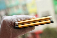 微软在越南推出镀金版诺基亚230  售280万越南盾