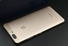 荣耀V8 Max将于8月1日发布：是小米Max尴尬了！