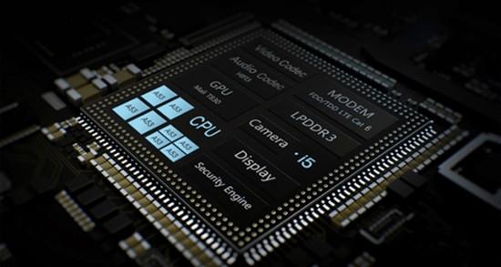 华为将推双曲面屏新机Mate9：双20MP镜头正面指纹！(图2)
