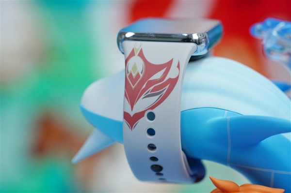 达达利亚首款定制产品!小米手环8 Pro原神定制版图赏(图5) 达达利亚首款定制产品!小米手环8 Pro原神定制版图赏