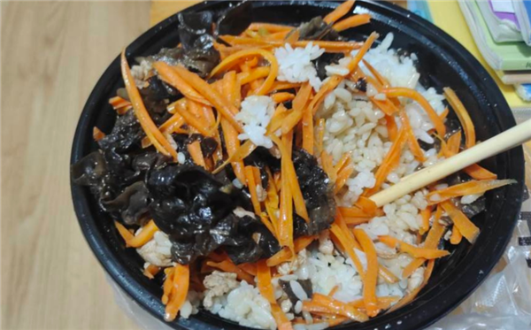 美团外卖的评审团 我感觉比春晚精彩一百倍