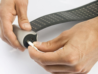 有晴天就能充电 便携卷轴式太阳能充电器