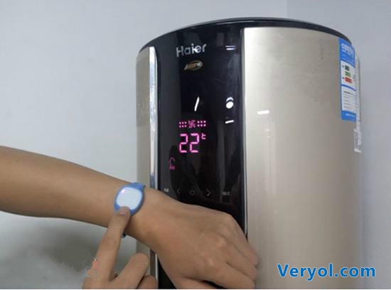 海尔bongX手表：一键控制空调就是这么简单