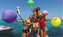 不会飞也很酷——大疆发布手持相机OSMO