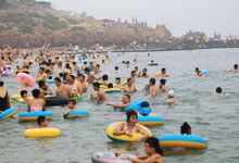 可吸收自身重量25倍污染物的比基尼 你敢穿吗？