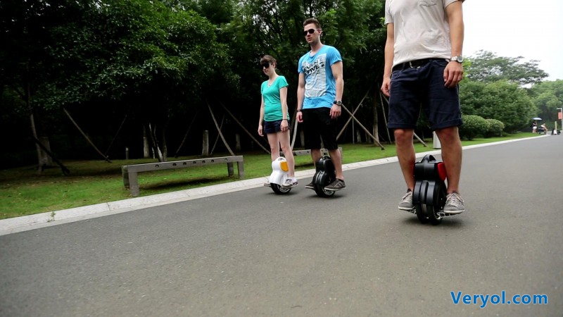 EYU电动独轮车：炫酷代步，潮流就在你脚下