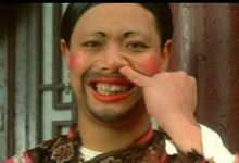 闻所未闻！想让ATM机吐钞票  就“灌”它饮料