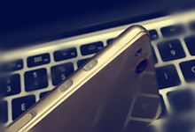 努比亚新机曝光 采用侧面触控按键、支持指纹识别