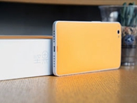 坚果手机文青版 是真情怀还是假文艺