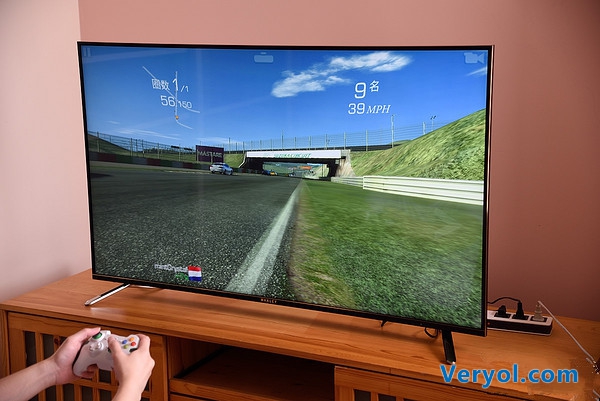 微鲸发布会倒计时海报曝光，看各家海报怎么玩