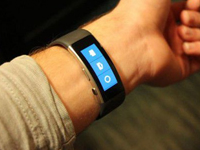 微软Band 2手环开卖 新增肺活量传感器售250美元