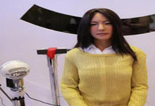 代替真实伴侣？美女机器人让光棍笑了