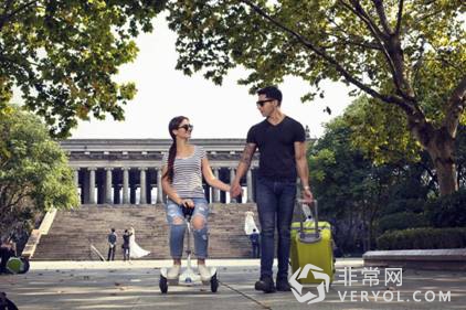 你与真爱只隔一辆爱尔威平衡车