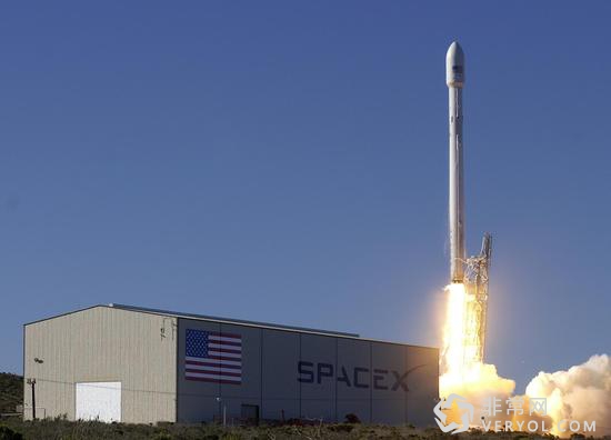 SpaceX猎鹰9号火箭成功着陆回收！将颠覆商业卫星发射
