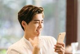 OPPO R9全新TVC曝光 李易峰杨幂再度联手