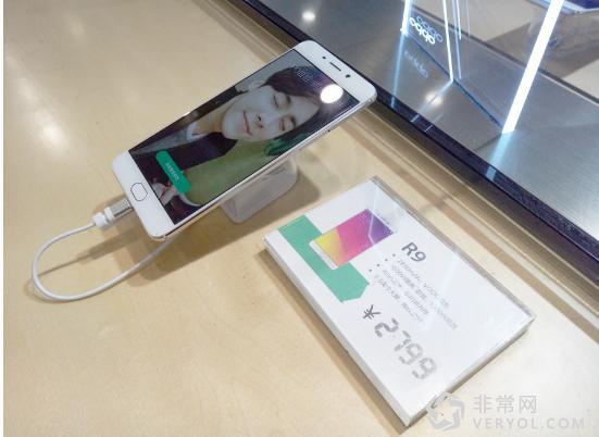 OPPO R9首销告捷 用户点赞