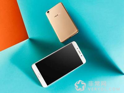 OPPO R9 Plus跟杨洋一起演绎时尚封面大片