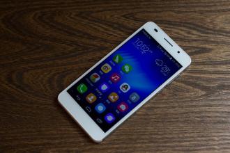 荣耀618换新机 送车送手机赢出国游