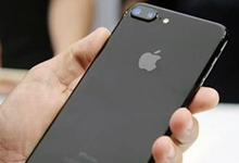 分析师：iPhone销量还将持续下滑