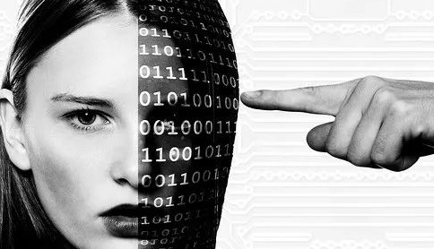 女子地铁照被AI一键脱衣传播 网友：无下限的开发