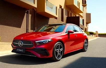 年轻人的第一辆大奔！2024款奔驰A级上市：25.03万起