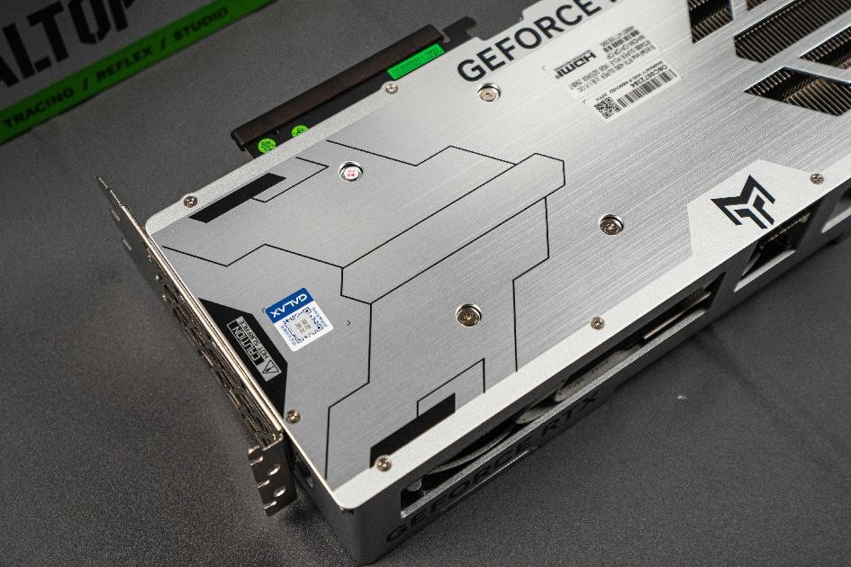 性能超凡入圣，影驰 GeForce RTX 4080 SUPER 金属大师评测(图11)