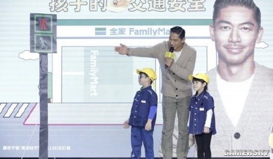 48岁林志玲晒素颜近照:网友点赞笑容甜美状态好