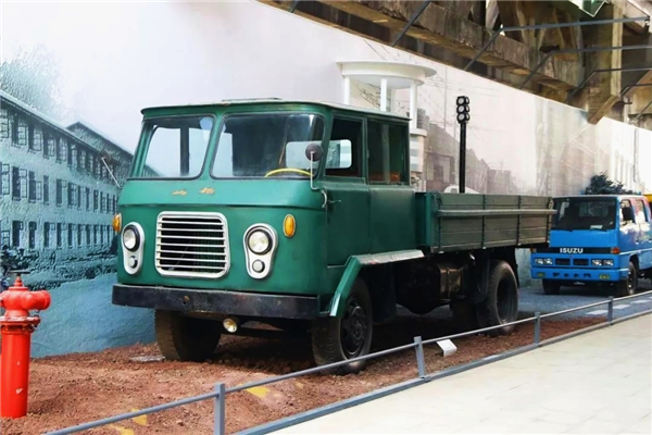 庆铃五十铃T30探险家 不止“开不坏”那么简单!(图2) 庆铃五十铃T30探险家 不止“开不坏”那么简单!(图2)