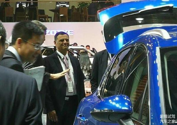 你敢信在今年车展,排队半小时是为了看国产车?