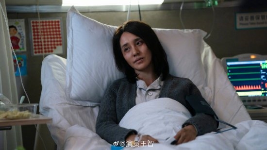 王智晒《流浪地球2》特效妆:光头造型花了17个小时