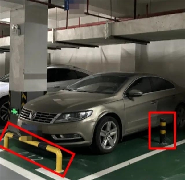 车位被占对方拒挪车:男子怒焊铁杆锁车!不公开道歉别想走