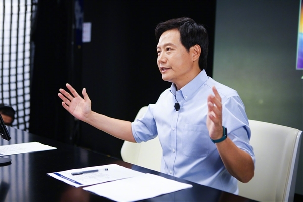 雷军:技术创新是小米之本 要从源头和底层解决技术问题