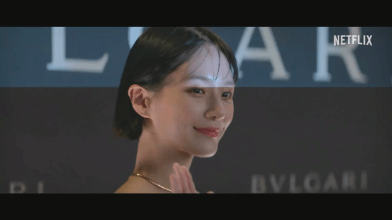 美女云集!网飞韩剧《绝世网红》中字预告首曝:宋雨琦客串