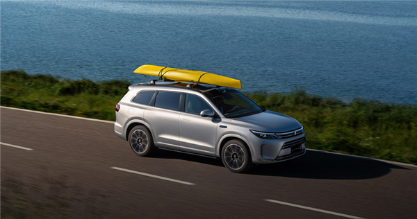 首次超越理想L7!问界新M7周销量0.47万台:榜单第一(图1) 首次超越理想L7!问界新M7周销量0.47万台:榜单第一