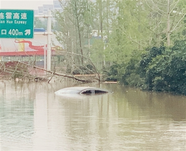 江苏灌云现破纪录特大暴雨！系“列车效应”导致：郑州720元凶之一