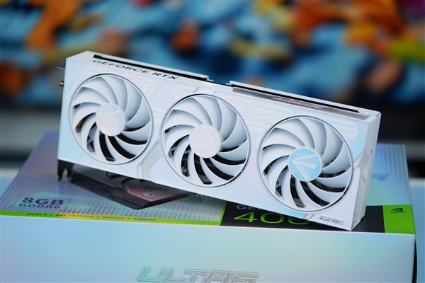 iGame人气王！七彩虹iGame RTX 4060 Ultra W OC显卡图赏