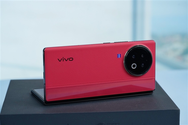 创七项折叠屏的全球唯一！vivo X Fold2图赏