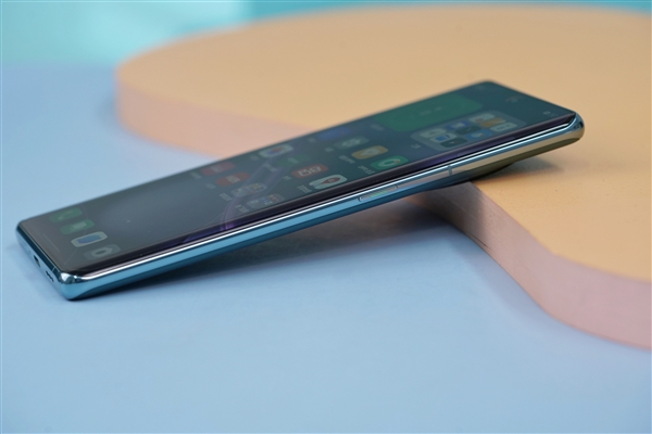 三主摄复刻哈苏！OPPO Find X6图赏