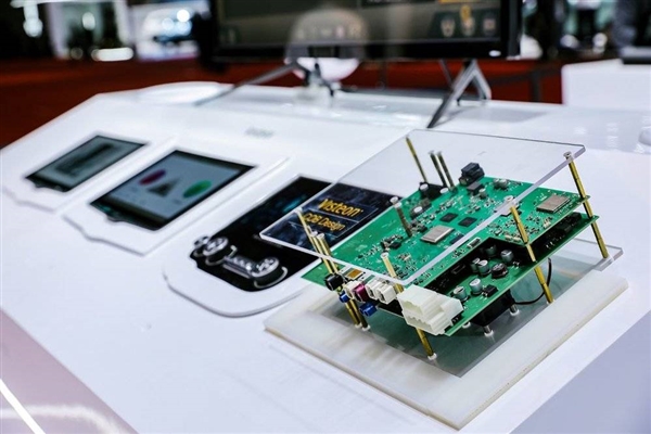 余承东的路 要被这个80后再走一遍(图11) 余承东的路 要被这个80后再走一遍