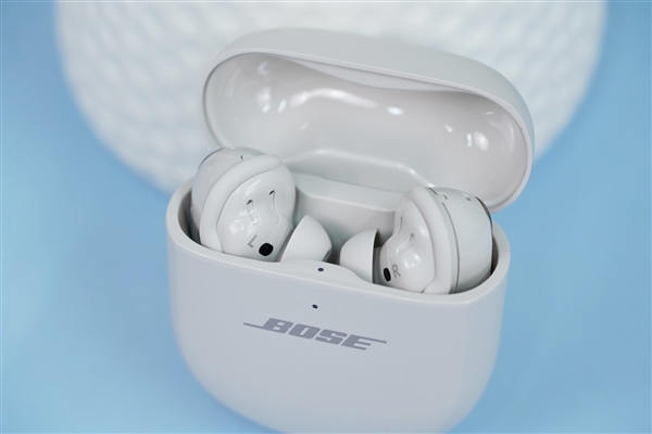 “大鲨”三代！BOSE QuietComfort消噪耳塞Ultra图赏