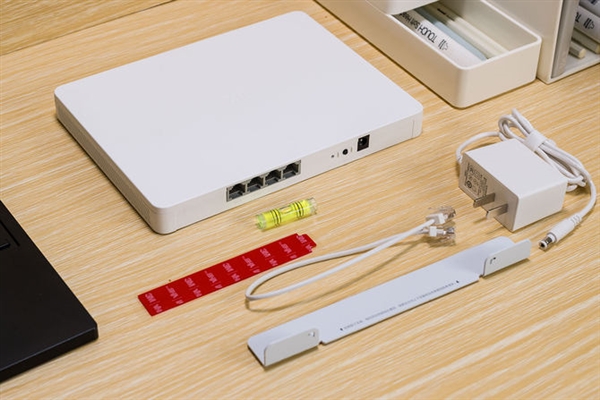 中兴晴天墙面路由器上手:新一代WiFi 6穿墙神器