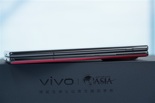 创七项折叠屏的全球唯一！vivo X Fold2图赏