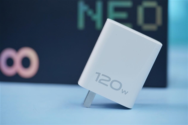 全球首发天玑9200+！iQOO Neo8 Pro赛点版图赏