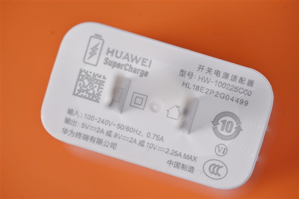 7000mAh超大电池仅1799元！华为畅享60X图赏