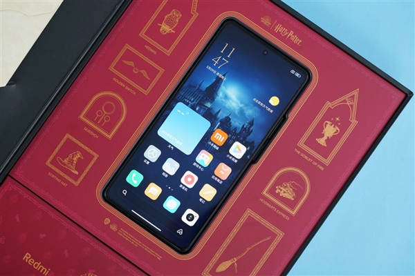 魔法氛围拉满!Redmi Note 12 Turbo哈利波特版图赏