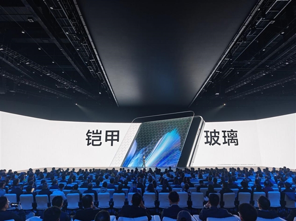 军工级抗冲击能力！vivo X Fold3搭载专为折叠屏设计铠羽架构