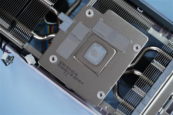 纯白千层镜!影驰RTX 4060 Ti 8GB星曜OC图赏